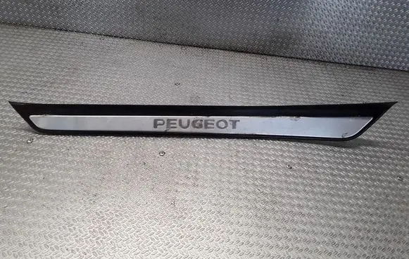 Rear sill trim cover