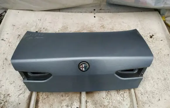 Alfa Romeo 156 Tailgate/trunk/boot lid pilkas