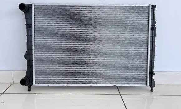 Alfa Romeo GT Coolant radiator 50518255 46849783