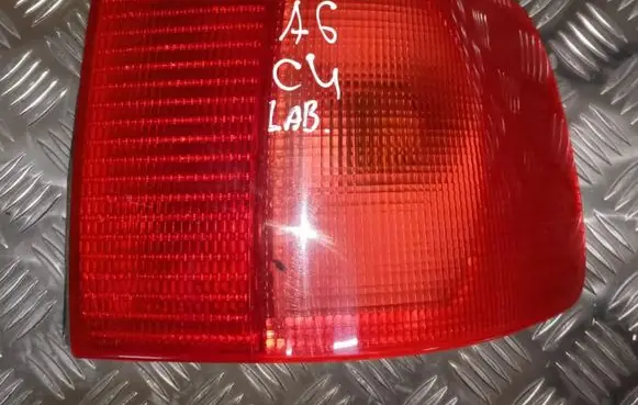 Audi A6 S6 C4 4A Rear/tail lights 014411923RR 10653 084411823RF