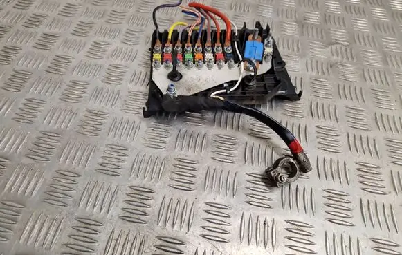 Ford Transit - Tourneo Connect Positive wiring loom 