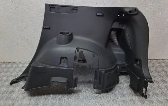 Trunk/boot side trim panel
