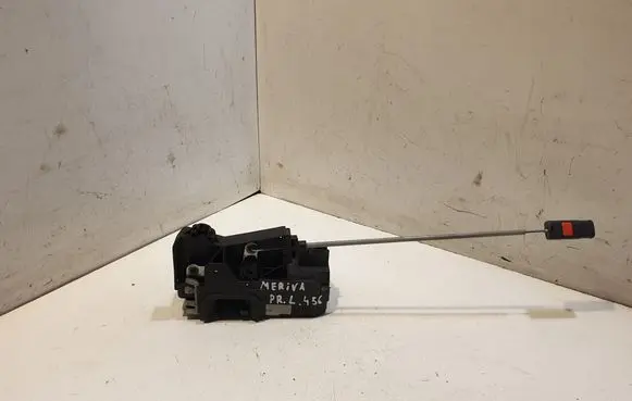 Opel Meriva A Front door lock 13154792