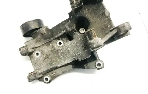 Peugeot 307 Engine mounting bracket 964383488C