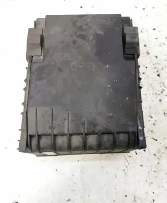 Volkswagen Golf Plus Fuse module 1K0937125C