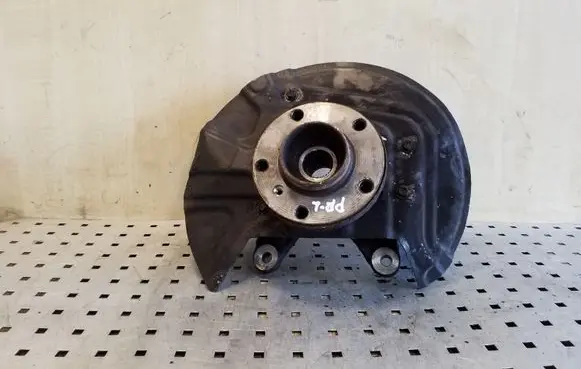 BMW X3 E83 Front wheel hub