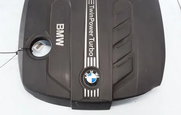 BMW 5 F10 F11 Engine cover (trim) 13718510475
