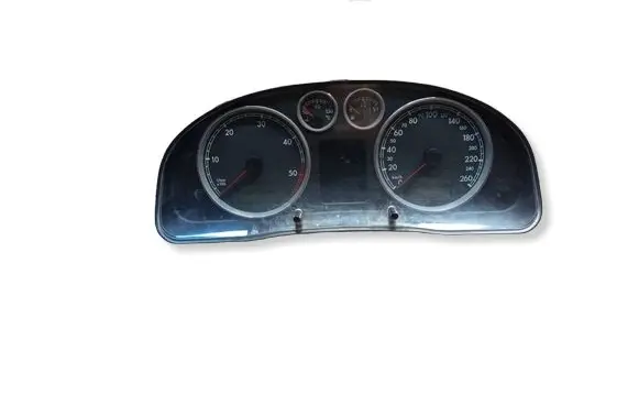 Volkswagen PASSAT B5.5 Speedometer (instrument cluster) 3B0920847A 221001220358 VWZ7Z0A4392515