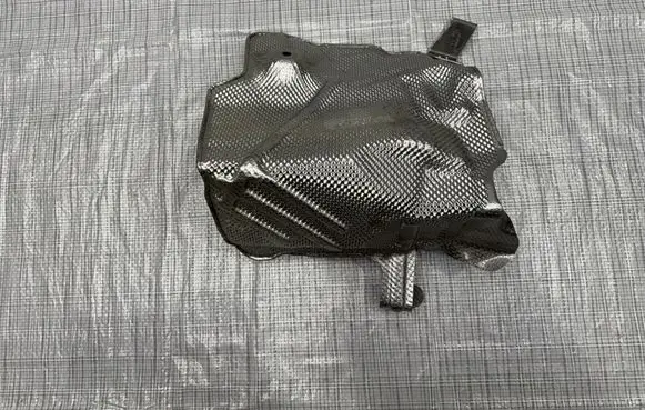 Renault Kangoo II Exhaust heat shield 747546488R