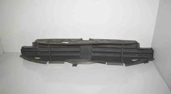 BMW 7 G70 Radiator cooling fan shroud 5A35887 51745A35887