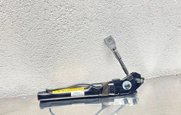 Opel Meriva B Front seatbelt 34056720 34236480A