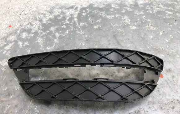 Mercedes-Benz C W204 Front bumper lower grill A2048803324-BILI A2048803324