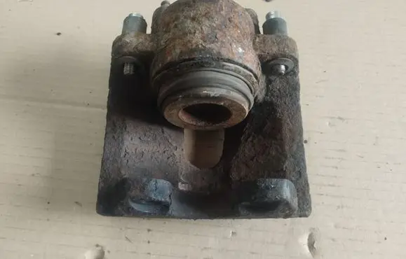 Chrysler Voyager Front brake caliper