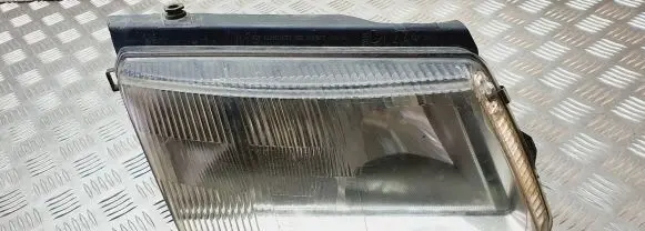 Volkswagen PASSAT B5 Headlight/headlamp 14742600