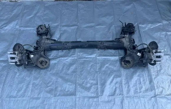 Dodge Avenger Rear axle beam 