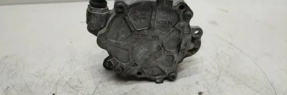 Volkswagen PASSAT B6 Vacuum pump 03L145100