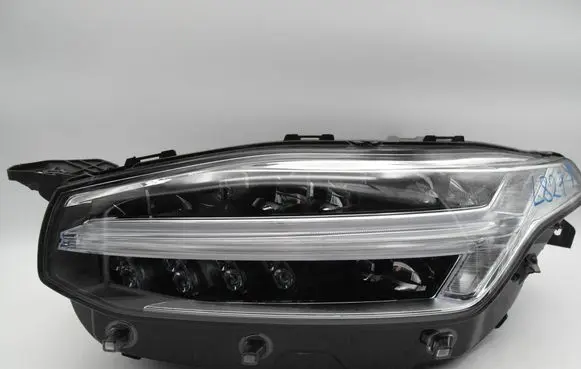 Volvo XC90 Headlight/headlamp 32404715 2312156544 89917411
