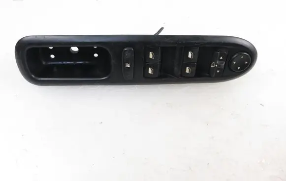 Peugeot 407 Electric window control switch 96468704XT