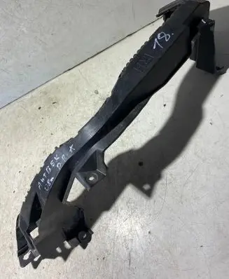 Subaru Outback Front bumper mounting bracket