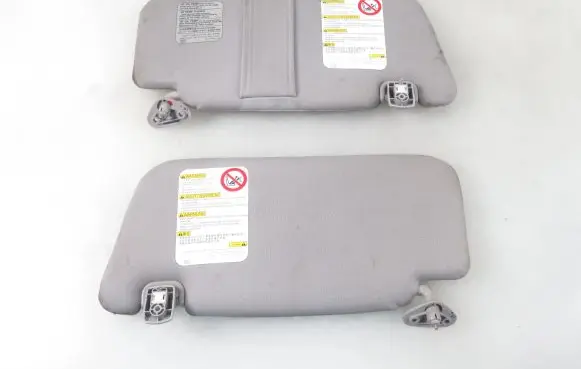 Sun visor clip/hook/bracket