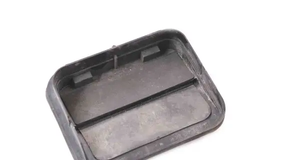 Tesla Model S Quarter panel pressure vent 2F2AB280B62AB