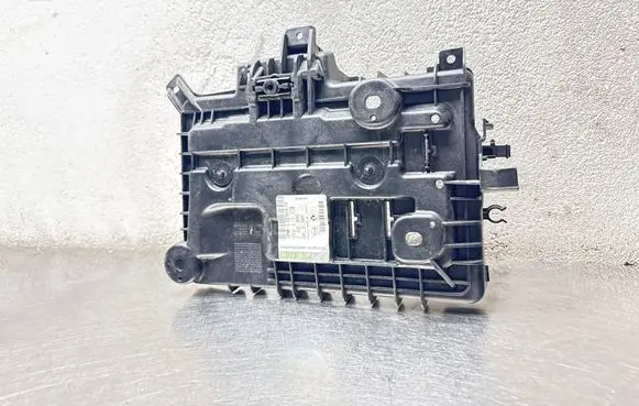 Opel Corsa D Battery tray 13296473 600002190