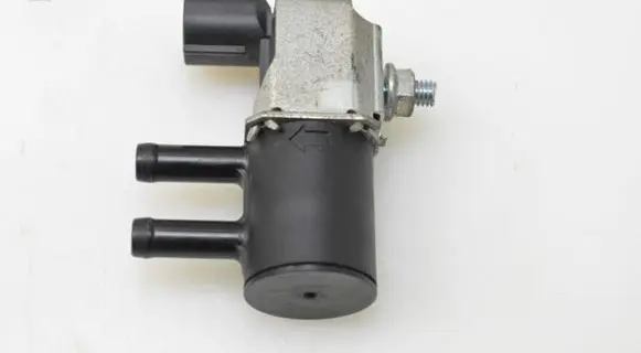 Subaru Forester SJ Turbo solenoid valve K5T48580