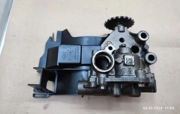 Nissan Qashqai+2 Oil pump 8200345757