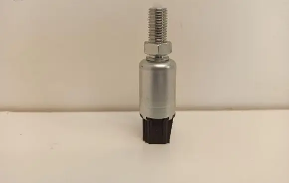 Suzuki Swift II Clutch pedal sensor 