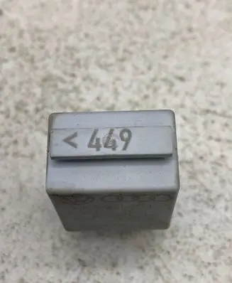 Volkswagen Golf V Other relay 1K0951253 2334A15013C04