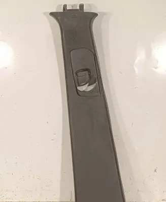 Jeep Grand Cherokee (B) pillar trim (top)