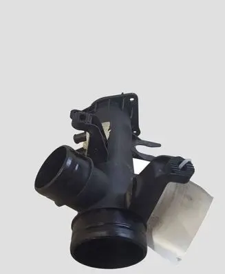 Volkswagen PASSAT B6 Air intake duct part 03C129617E