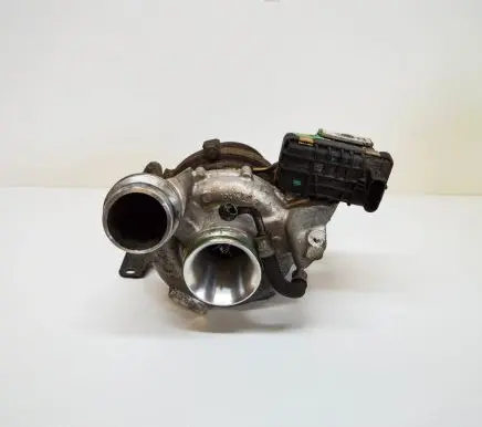 BMW 5 GT F07 Turbo 779975807 7799758