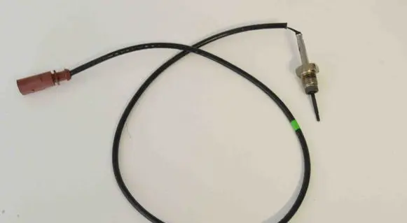 Volkswagen Touareg II Oil temperature sensor 04L906088