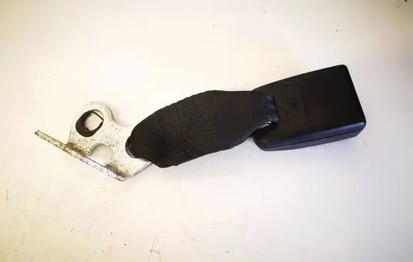 Ford Fiesta Front seatbelt buckle 305900A
