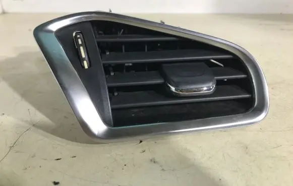 Citroen C4 II Dashboard side air vent grill/cover trim 9671332277 00047005