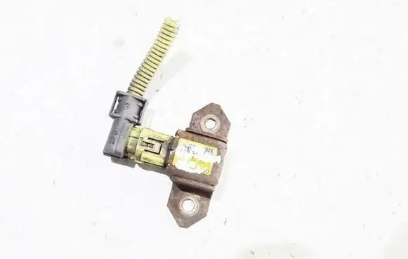 Mitsubishi Outlander Airbag deployment crash/impact sensor