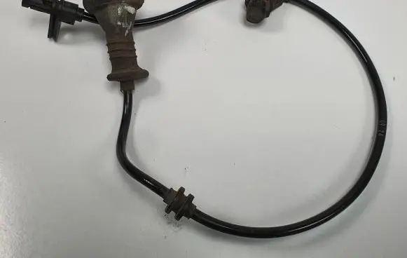 Mercedes-Benz A W169 ABS rear brake sensor A1695401517