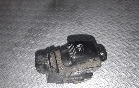 Hyundai Santa Fe Electric window control switch 621W02280