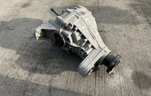 Jeep Grand Cherokee WL Rear differential P68504043AA 3458 T03UG3221F8079