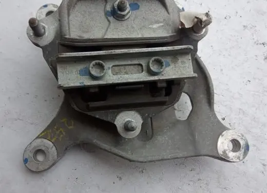 Audi Q7 4M Gearbox mount 4M0399118C