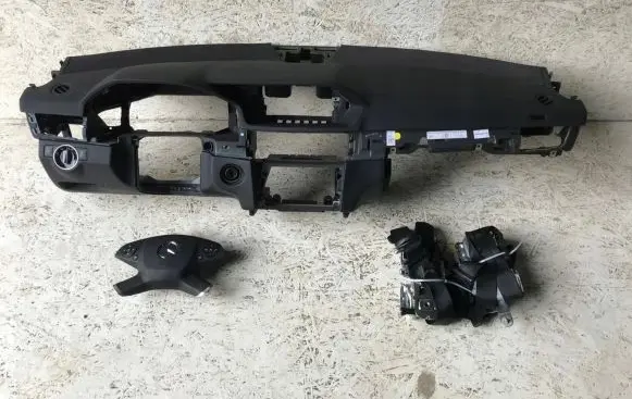 Mercedes-Benz E AMG W210 Dashboard