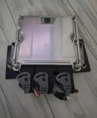 Peugeot 406 Engine control unit/module ECU 0281010876