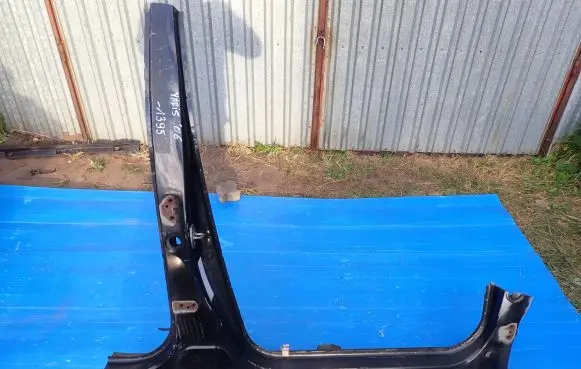 Toyota Yaris Sill