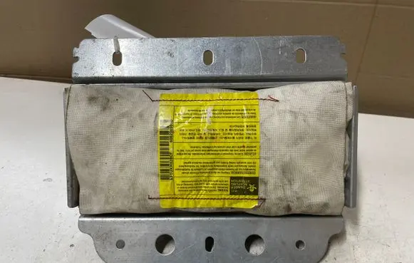 KIA Sorento Passenger airbag 845003E600 607891800A