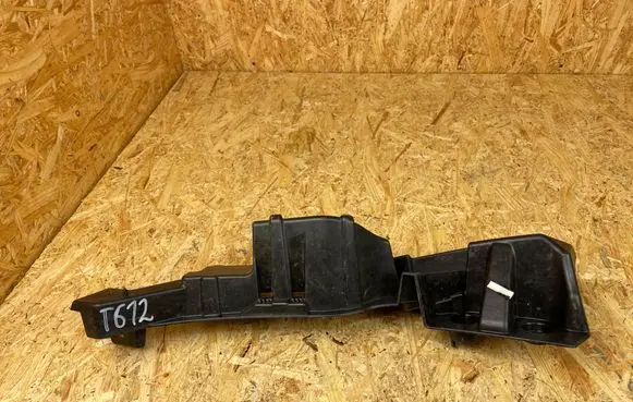 BMW i3 Fender mounting bracket 7368157