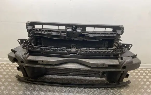 Volkswagen Golf VII Radiator set 5G0807929 5Q0959455AL