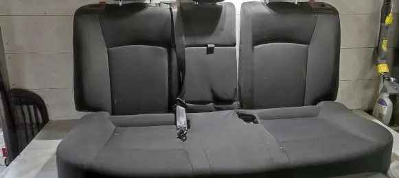 Chevrolet Cruze Rear seat 7370923