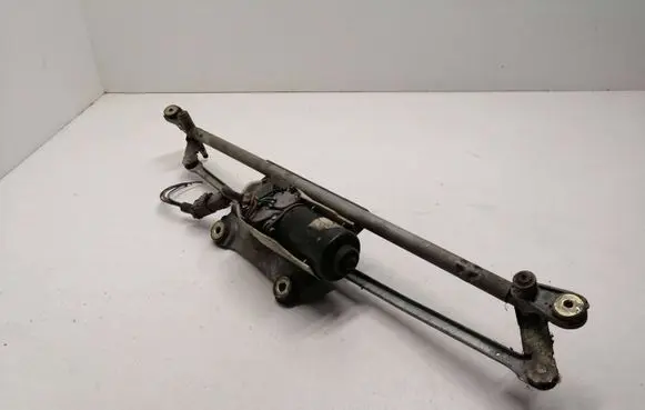 Jeep Grand Cherokee (WJ) Front wiper linkage and motor