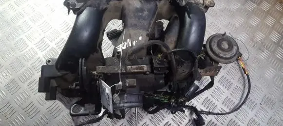 Ford Mondeo MK I Intake manifold 938f9424ne